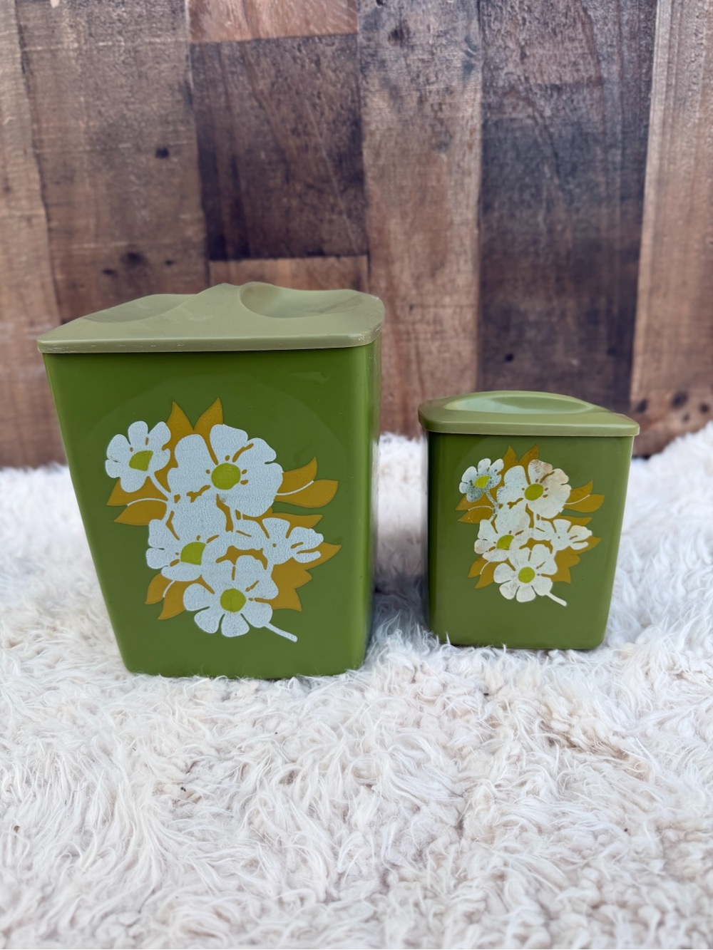 Vintage MCM nesting canisters - set of 2